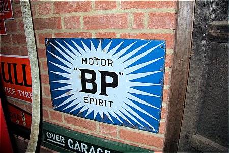 B.P. MOTOR SPIRIT - click to enlarge